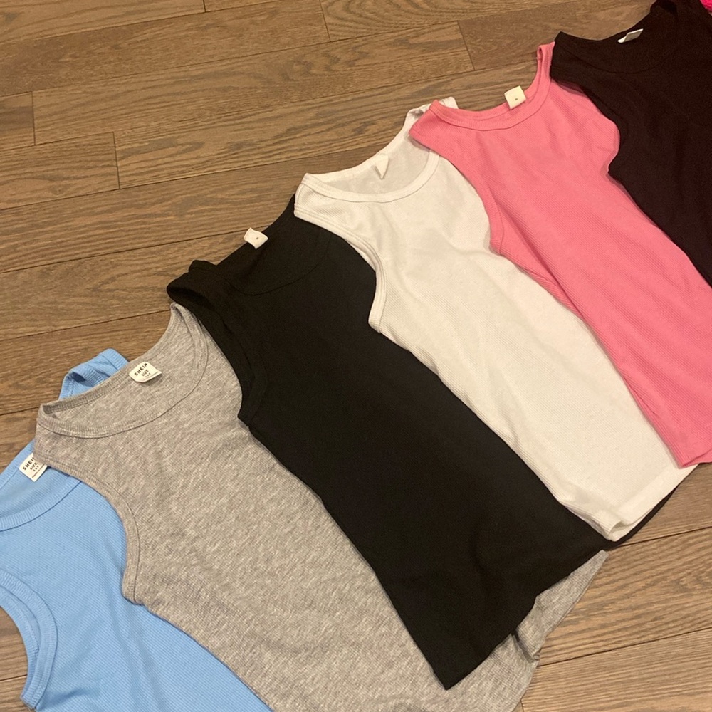 6 Tank tops
